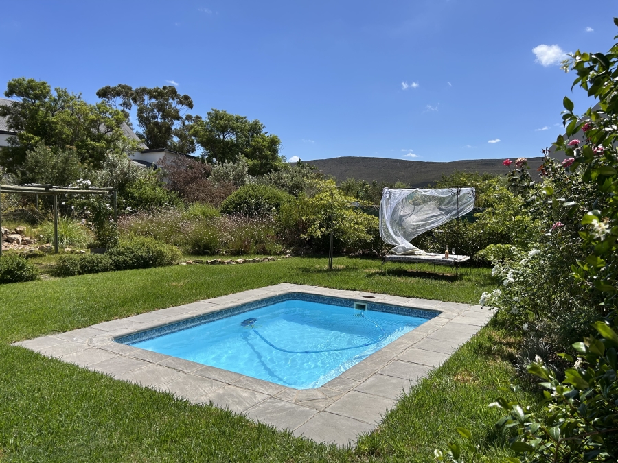 4 Bedroom Property for Sale in Mcgregor Western Cape
